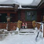 Traditional Log By Mykletjonn * Austbygdi