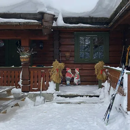 Traditional Log By Mykletjonn * Austbygdi